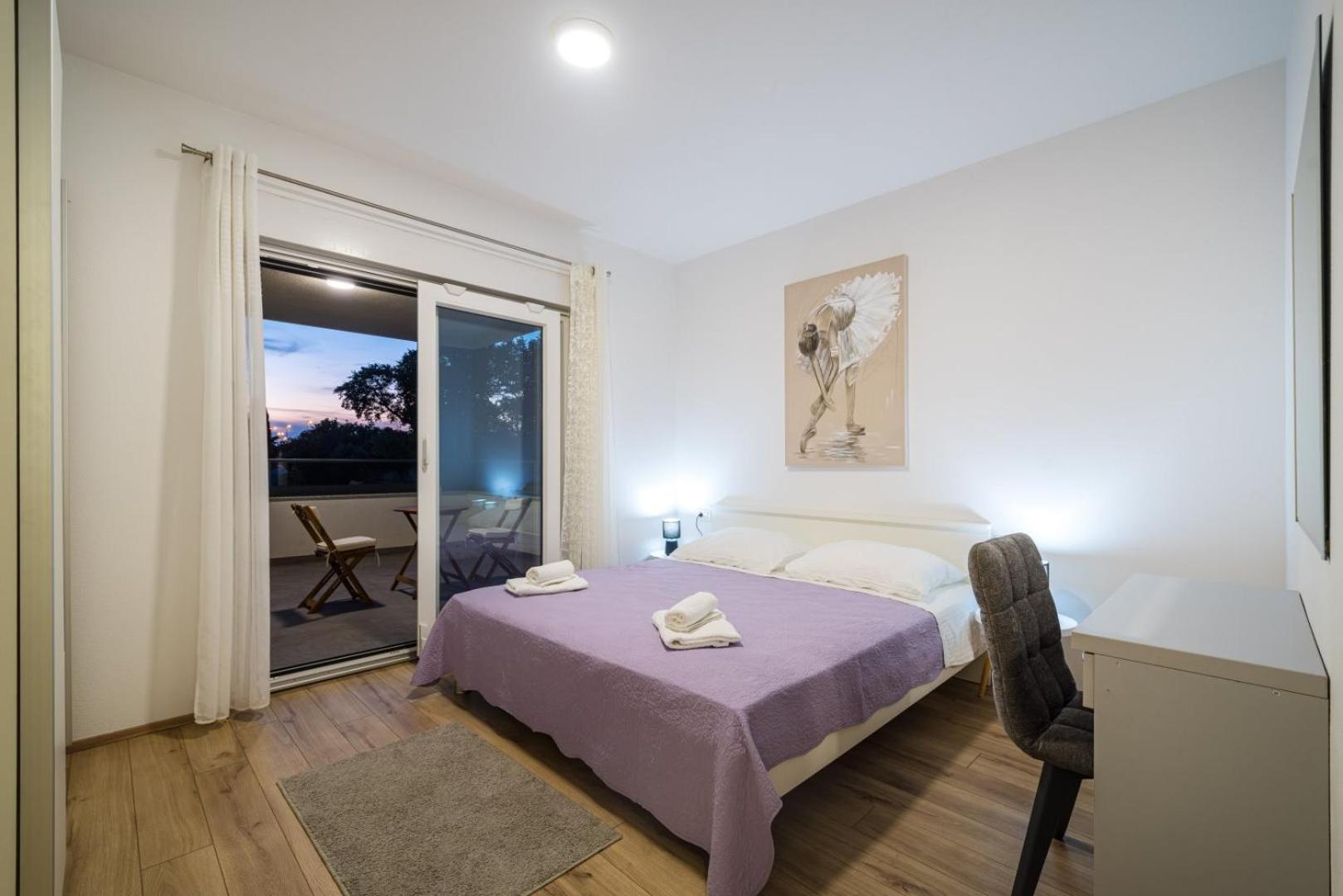 Crowonder Sun Dance Apartments With Heated Swimming Pool Seaview And Garden Sveti Filip i Jakov Exterior foto