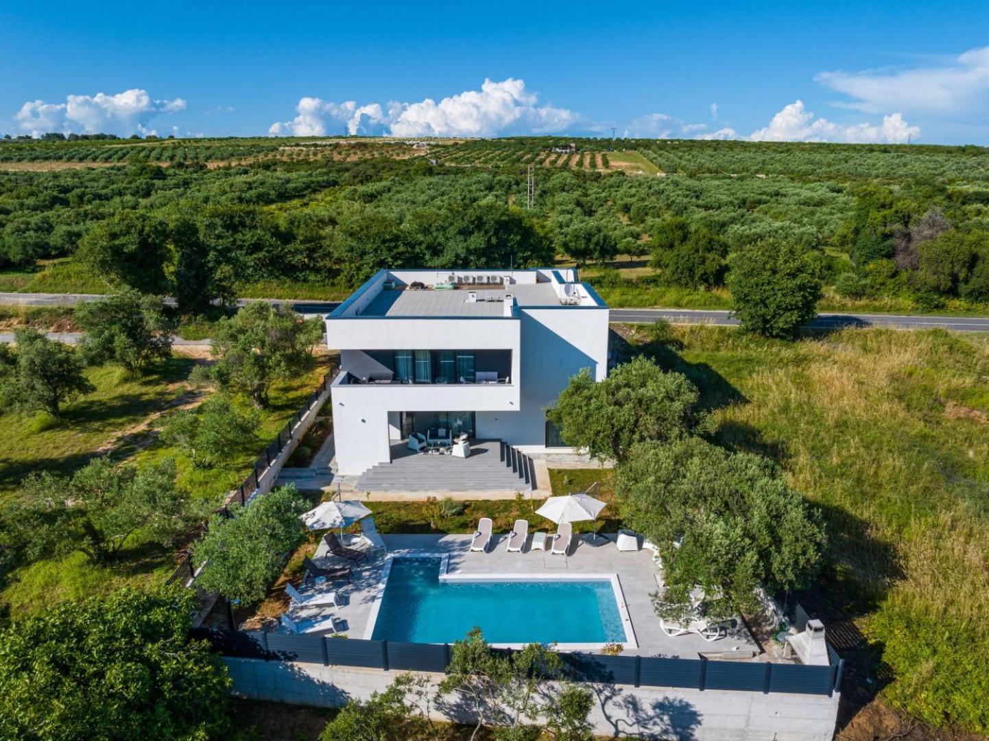 Crowonder Sun Dance Apartments With Heated Swimming Pool Seaview And Garden Sveti Filip i Jakov Exterior foto